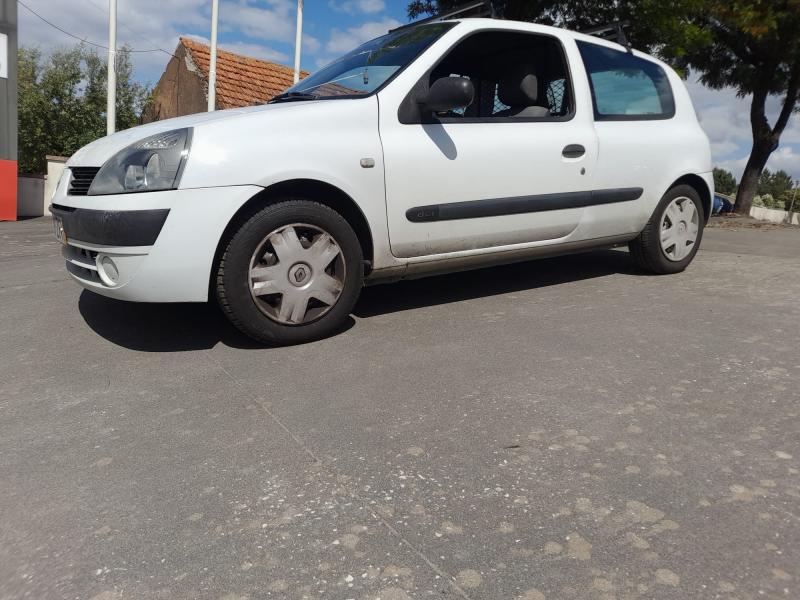 Renault Clio Van