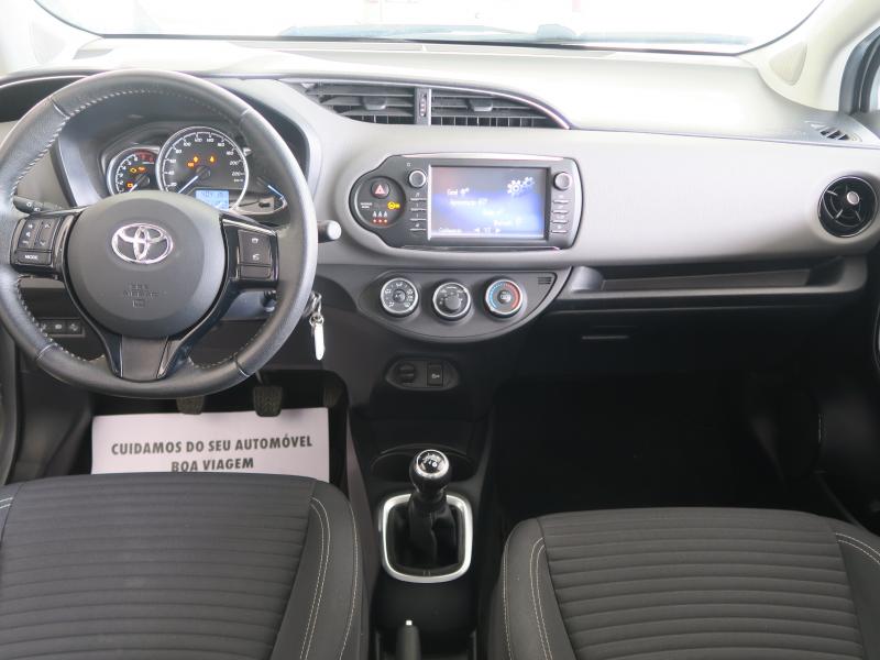 Toyota  Yaris 