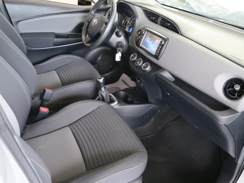 Toyota  Yaris 