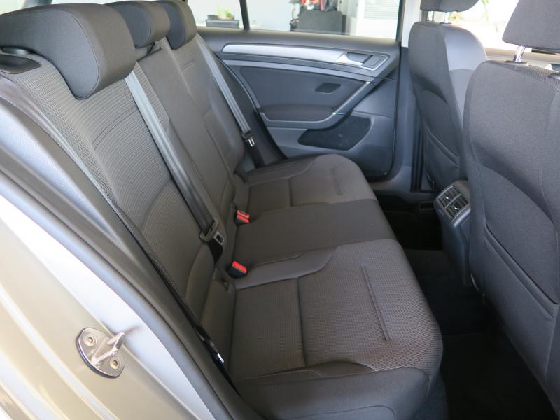 Volkswagen Golf VII 
